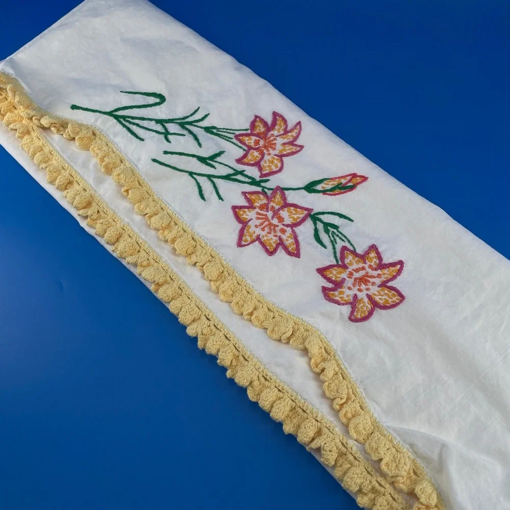 VTG Hand Embroidered Crewel Pillowcases 3 White Peacock Floral 1950s Crochet x3